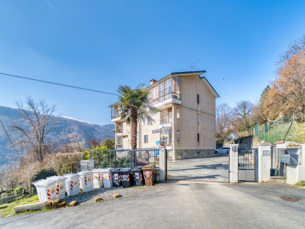 Four-room apartment Via alle fabbriche, Coazze - photo 2