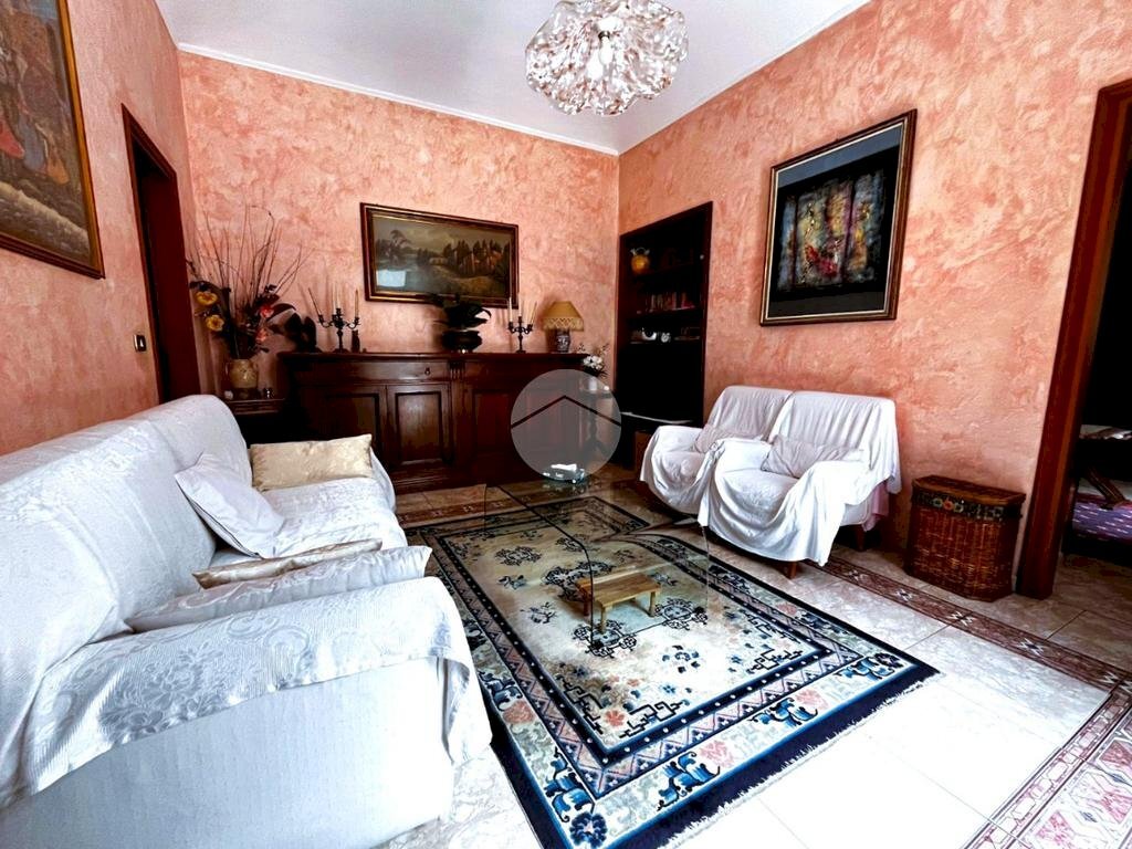 Trilocale Via Cocconato, Torino (zona Madonna del Pilone) - foto 2