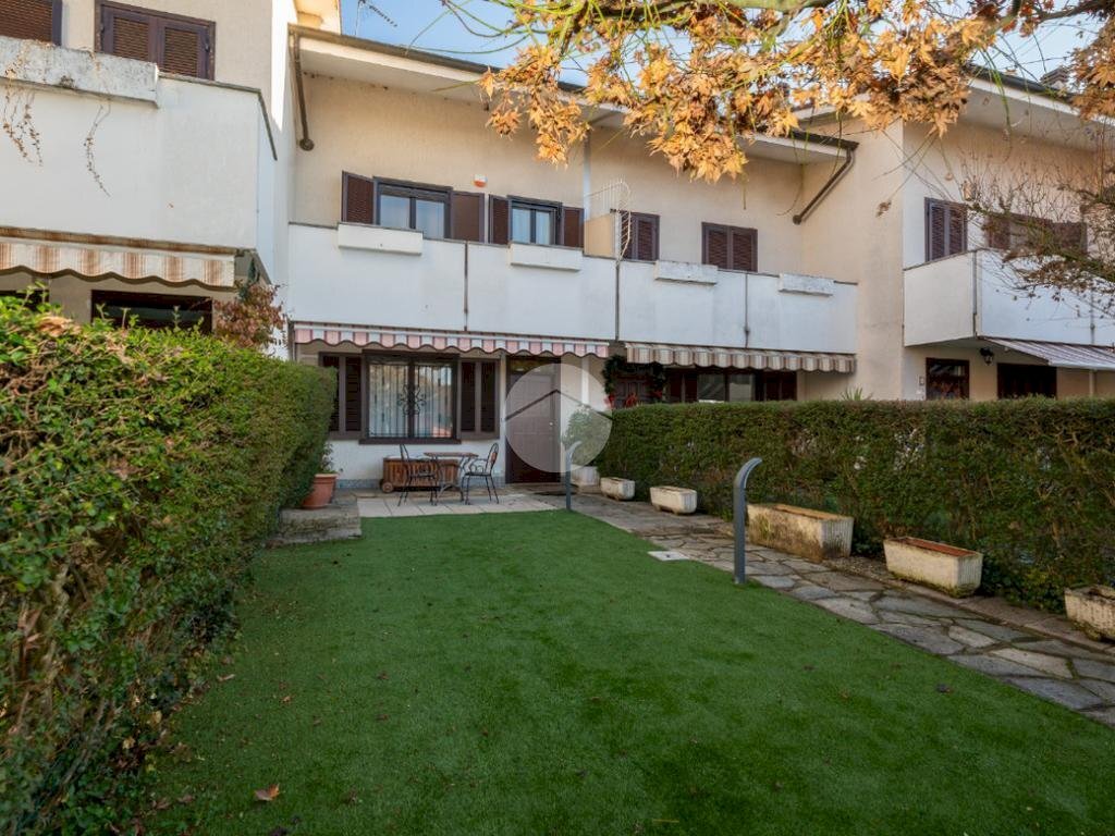 Terraced Villa Via vittorio alfieri, San Gillio - photo 1