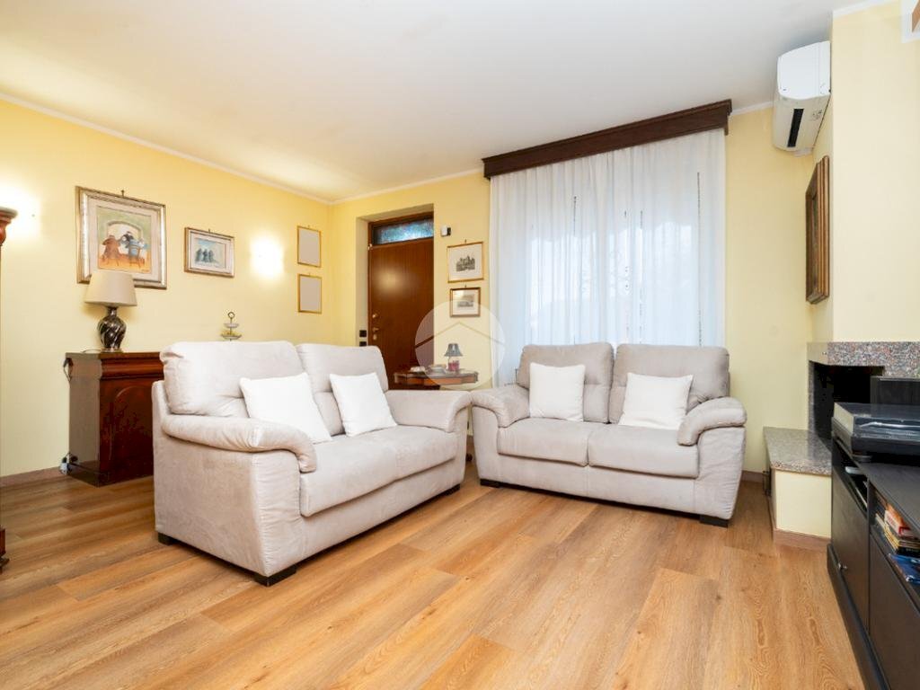 Terraced Villa Via vittorio alfieri, San Gillio - photo 2