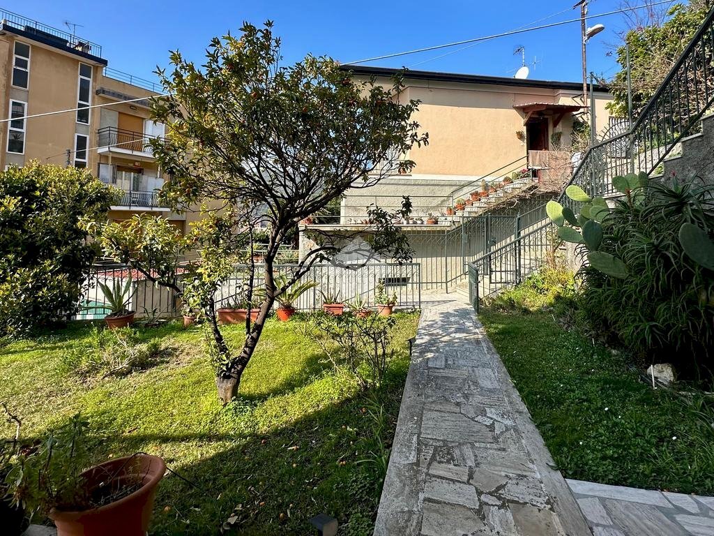 Trilocale Via Paolo Cappa, Finale Ligure - foto 2