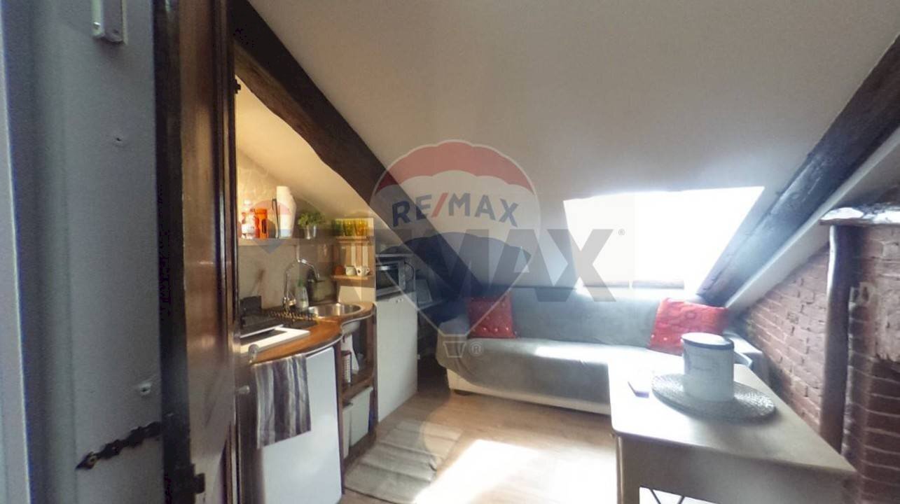 Attic Corso Regina Margherita, 116 
 Aurora, Torino (neighborhood Aurora) - photo 1