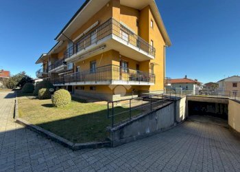 Box Via Fratelli Cervi, Giaveno - foto 1