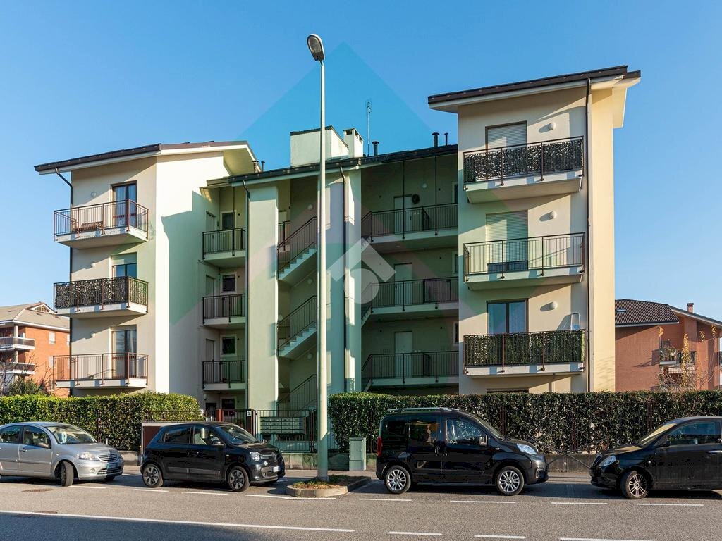 Three-room apartment Via bianca gerardi, Ciriè - photo 1