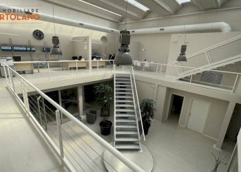 Foto 1 - Locale Commerciale Via dell'Industria
 
3, Ronchi dei Legionari - foto 1