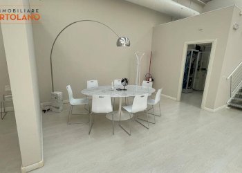 Foto 3 - Locale Commerciale Via dell'Industria
 
3, Ronchi dei Legionari - foto 3