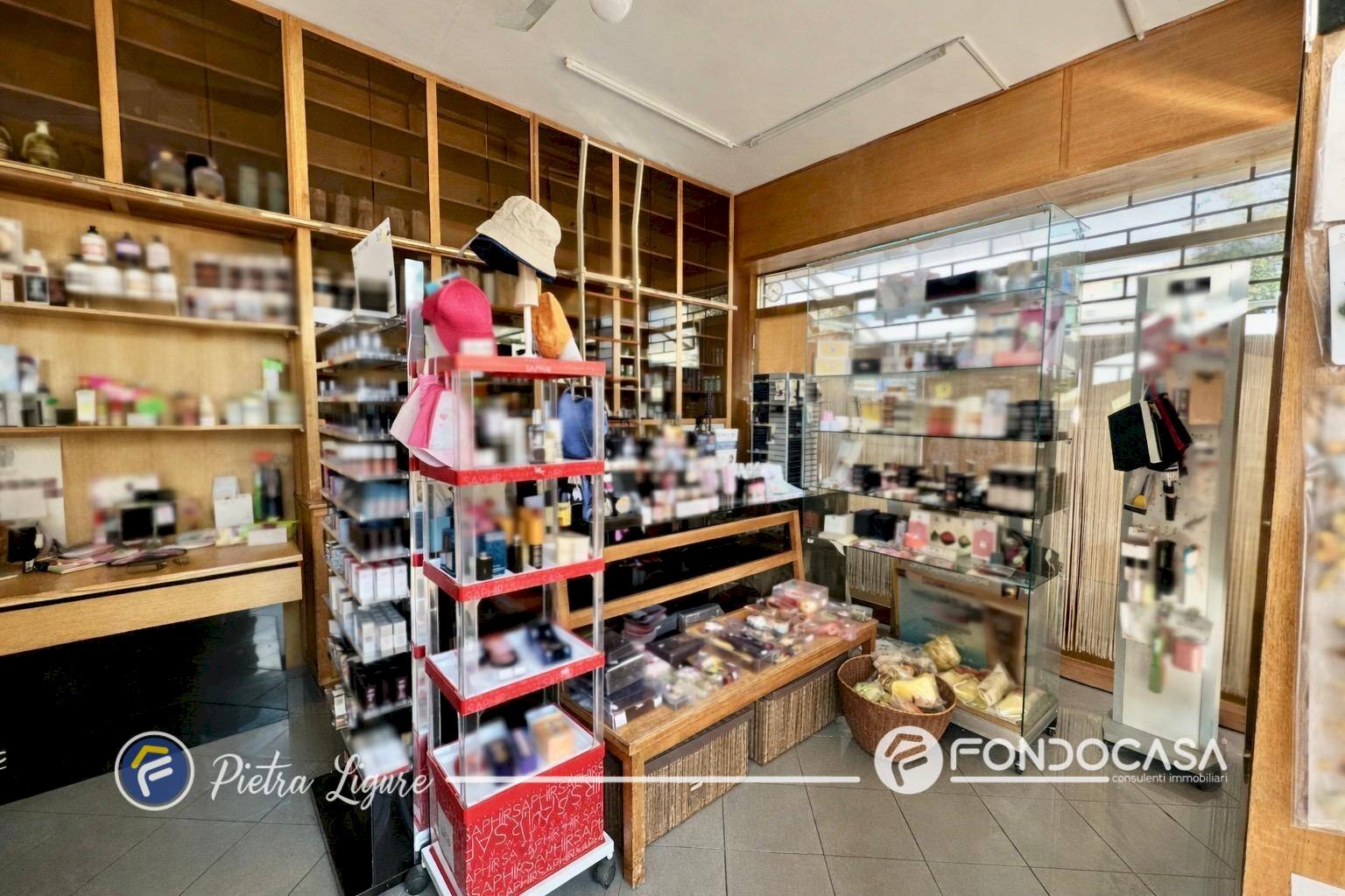 Foto 1 - Locale Commerciale Via Torino, Pietra Ligure - foto 1