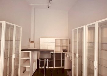 Foto 2 - Locale Commerciale Via Marconi
 
26, Cannobio - foto 2