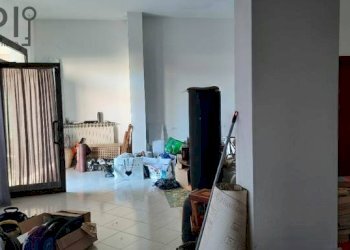 Foto 3 - Commercial Premises via garibaldi, Carcare - photo 3