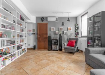 Soggiorno - Trilocale VIA PRIVATA BORSELLINO
 
22, Pogliano Milanese - foto 1