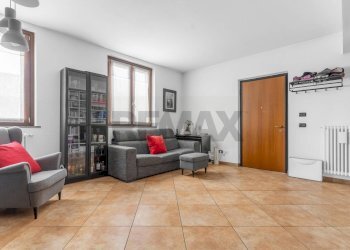 Soggiorno - Trilocale VIA PRIVATA BORSELLINO
 
22, Pogliano Milanese - foto 4