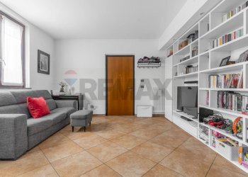 Soggiorno - Trilocale VIA PRIVATA BORSELLINO
 
22, Pogliano Milanese - foto 5