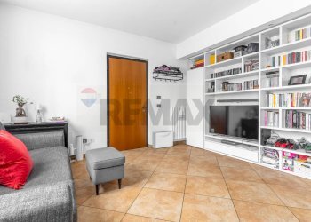 Soggiorno - Trilocale VIA PRIVATA BORSELLINO
 
22, Pogliano Milanese - foto 6