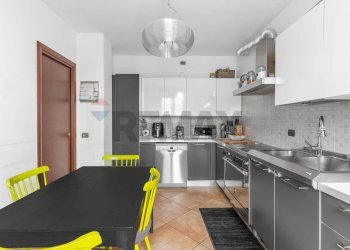 Cucina - Trilocale VIA PRIVATA BORSELLINO
 
22, Pogliano Milanese - foto 8