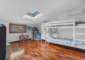 Camera / camera da letto - Trilocale VIA PRIVATA BORSELLINO
 
22, Pogliano Milanese - foto 13