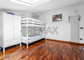 Camera / camera da letto - Trilocale VIA PRIVATA BORSELLINO
 
22, Pogliano Milanese - foto 14