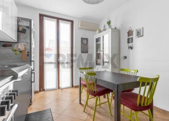 Sala da pranzo - Trilocale VIA PRIVATA BORSELLINO
 
22, Pogliano Milanese - foto 16