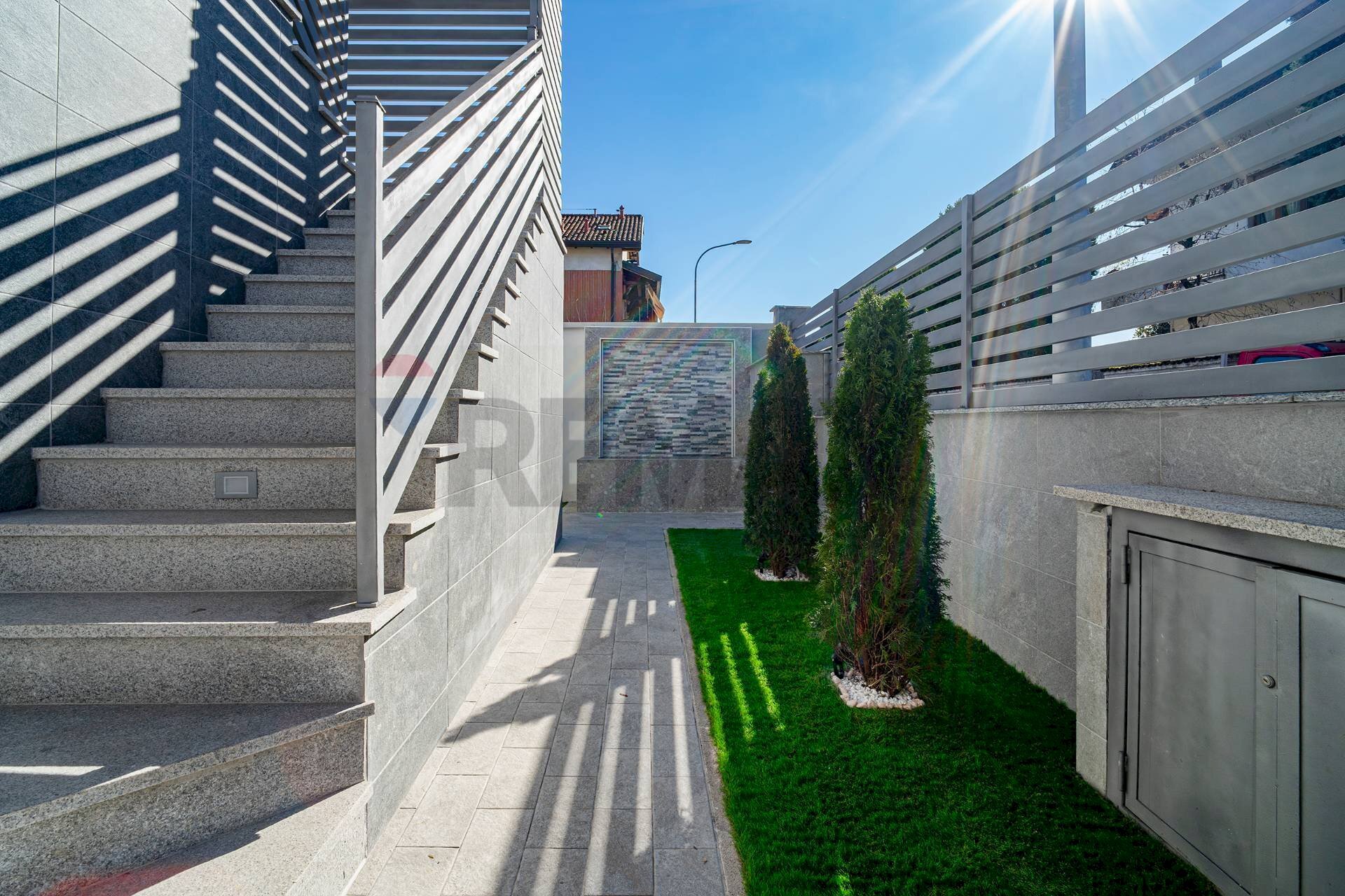 Scale - Appartamento Via Monte Ceneri
 
6, Rho - foto 2