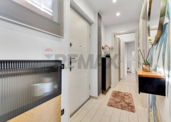 Hall / corridoio - Trilocale Via dei chiusi
 
17, Vignate - foto 8