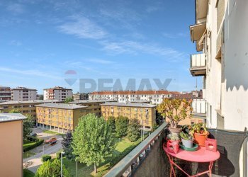 Balcone - Quadrilocale Via Carlo Rota
 
25, Monza - foto 1