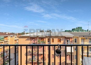 Balcone - Quadrilocale Via Carlo Rota
 
25, Monza - foto 9