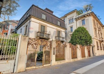 Edificio all\'aperto - Villa Milano - foto 1