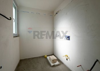 Stanza vuota - Independent house Via Pier Santi Mattarella, Adelfia - photo 12