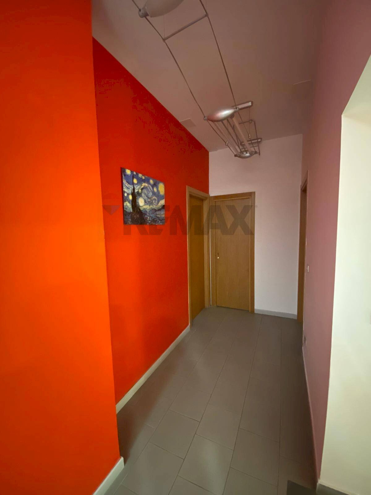 Hall / corridoio - Office Via San Tommaso D'aquino
6, Bari - photo 3