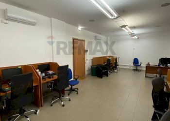 Ufficio - Office Via San Tommaso D'aquino
 
6, Bari - photo 6