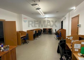 Ufficio - Office Via San Tommaso D'aquino
 
6, Bari - photo 8