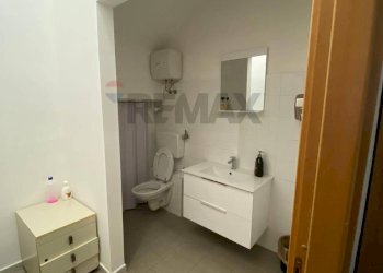 Bagno - Office Via San Tommaso D'aquino
 
6, Bari - photo 9