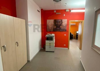 Cucina - Office Via San Tommaso D'aquino
 
6, Bari - photo 12