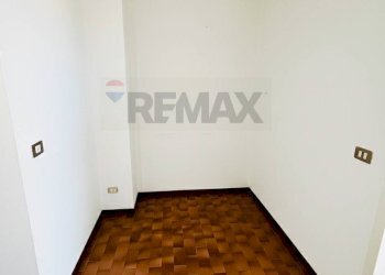 Stanza vuota - Bilocale Luino - foto 14