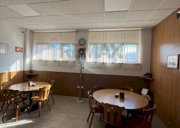 Sala da pranzo - Bar Tavola Calda - Fredda Luino - foto 7