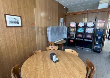 Sala da pranzo - Bar Tavola Calda - Fredda Luino - foto 8