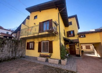 Casa all\'aperto - Casa semi indipendente Via Broglio
 
6, Cocquio-Trevisago - foto 1