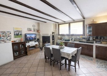 Cucina - Casa semi indipendente Via Broglio
 
6, Cocquio-Trevisago - foto 5