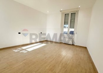 Stanza vuota - Appartamento Via Achille Porraneo
 
28, Arsago Seprio - foto 6