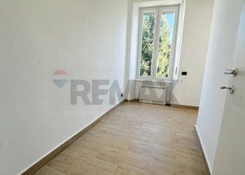 Stanza vuota - Appartamento Via Achille Porraneo
 
28, Arsago Seprio - foto 8