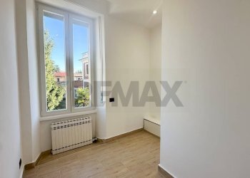 Stanza vuota - Appartamento Via Achille Porraneo
 
28, Arsago Seprio - foto 9