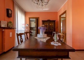 Sala da pranzo - Quadrilocale VIA RODARI
 
35, Varese - foto 7