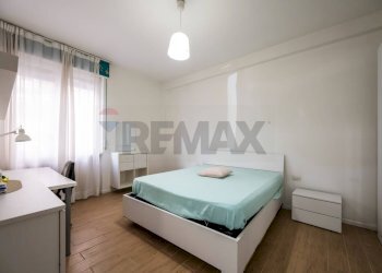 Camera / camera da letto - Bilocale VIA PIAVE
 
7, Varese - foto 16