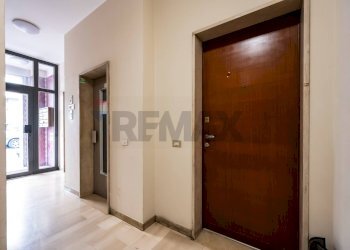 Ricezione / Lobby - Bilocale VIA PIAVE
 
7, Varese - foto 24