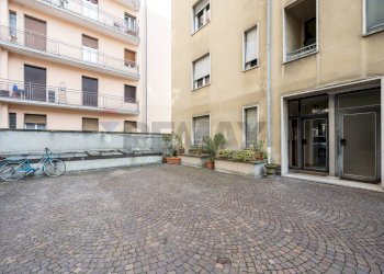 Edificio all\'aperto - Bilocale VIA PIAVE
 
7, Varese - foto 26