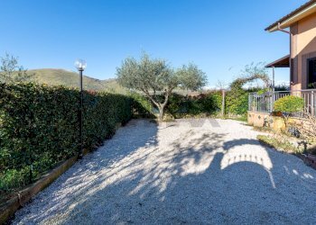 Terrazza - Villa a Schiera Via Provinciale 28a
 
64, Nerola - foto 2