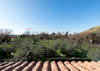 Vista delle montagne - Villa a Schiera Via Provinciale 28a
 
64, Nerola - foto 24
