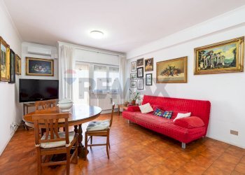 Sala da pranzo - Quadrilocale VIA PIETRO NENNI
 
37, Monterotondo - foto 2