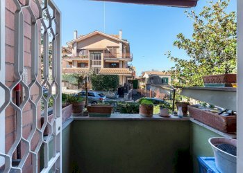 Balcone - Quadrilocale VIA PIETRO NENNI
 
37, Monterotondo - foto 8