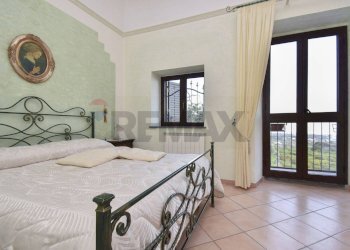 Camera / camera da letto - Casa indipendente Via Nunziata Piedimonte
 
267, Mascali - foto 4