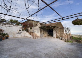 Casa all\'aperto - Casa indipendente Via Nunziata Piedimonte
 
267, Mascali - foto 17